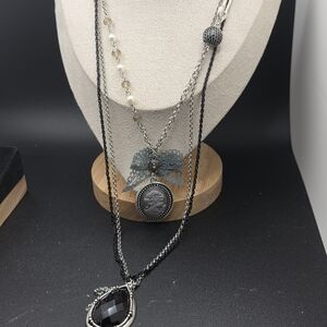 Elegant Silver and Black Cameo Necklace (1613)